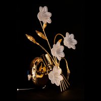 Wandlampe mit Blumenornament, goldfarben mit Glas-Lampenschirmen