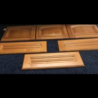 Möbelfronten in verschiedenen Maßen und Ausführungen